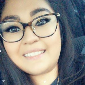 Meet your Posher, Jenee